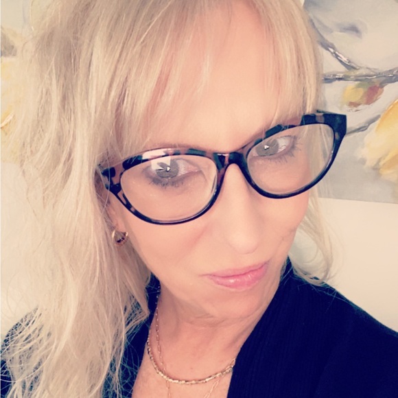 Meet your Posher, Trish - Picture 9 of 15